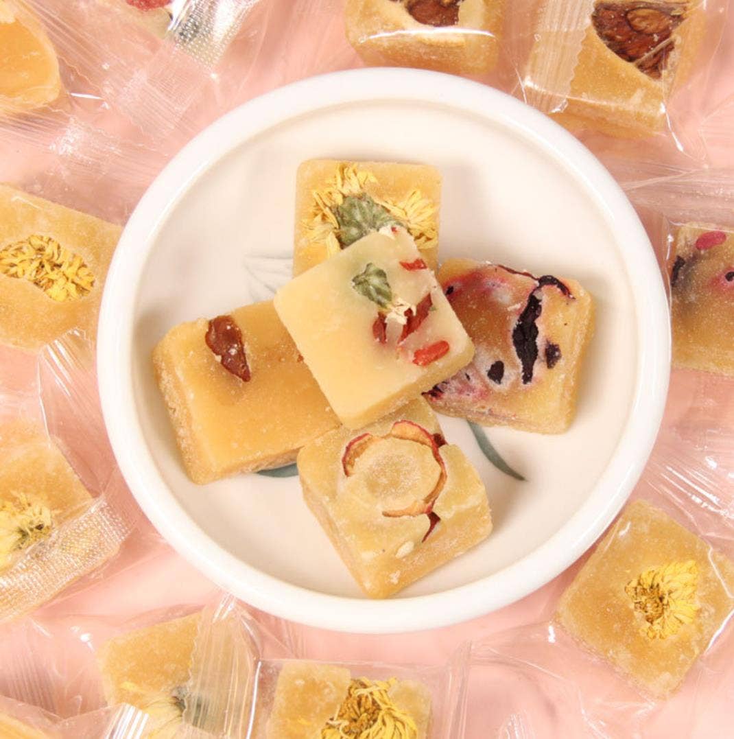 Gourmet Honey Sugar Cubes: Chrysanthemum
