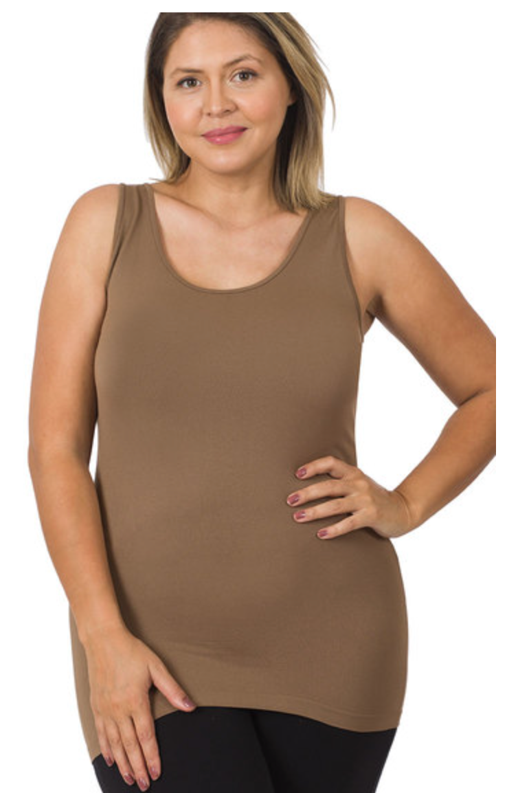 Seamless Scoop Neck Tank Top - Curvy