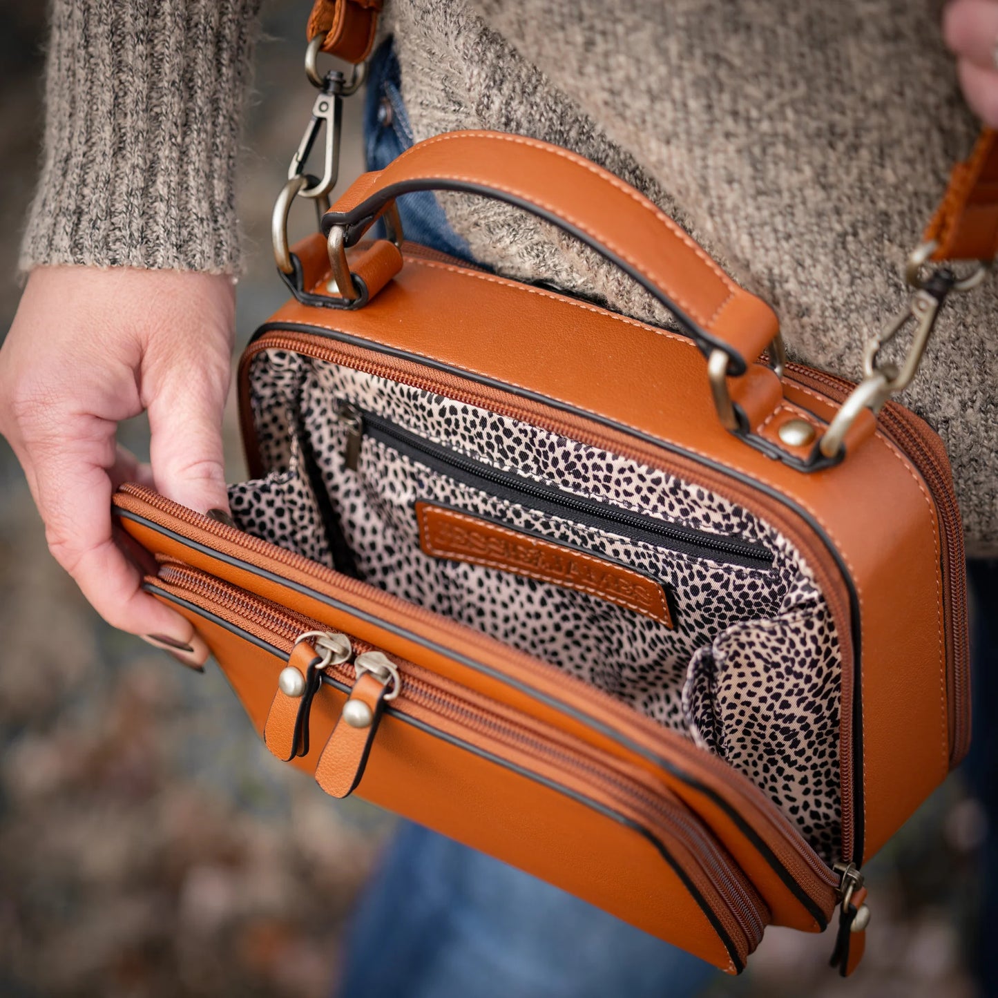 Pandora Crossbody