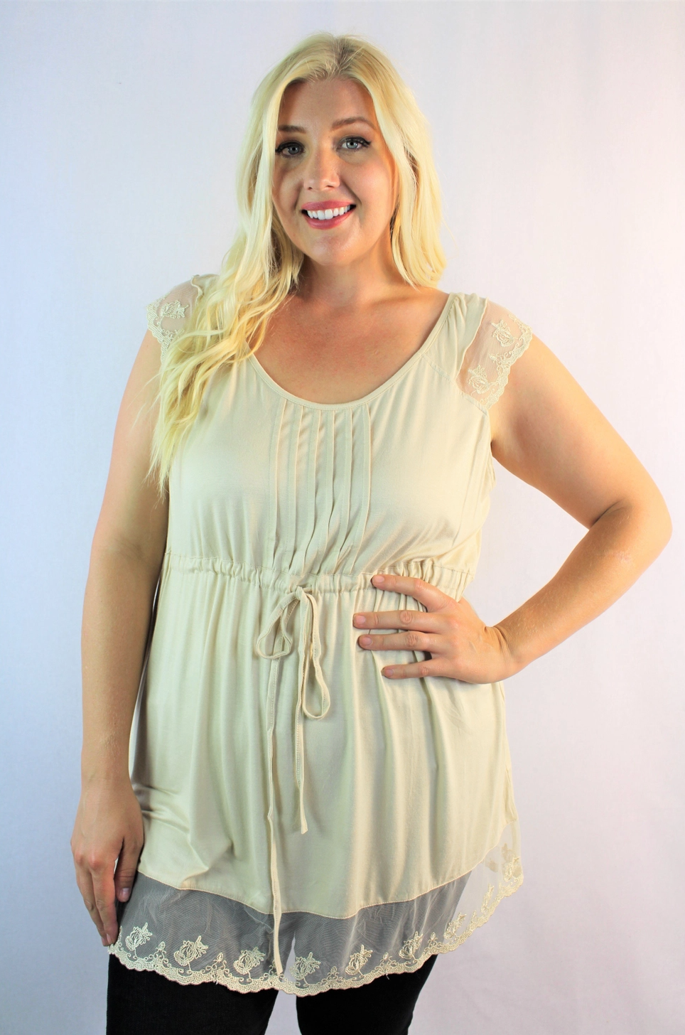 Luna Lace Top