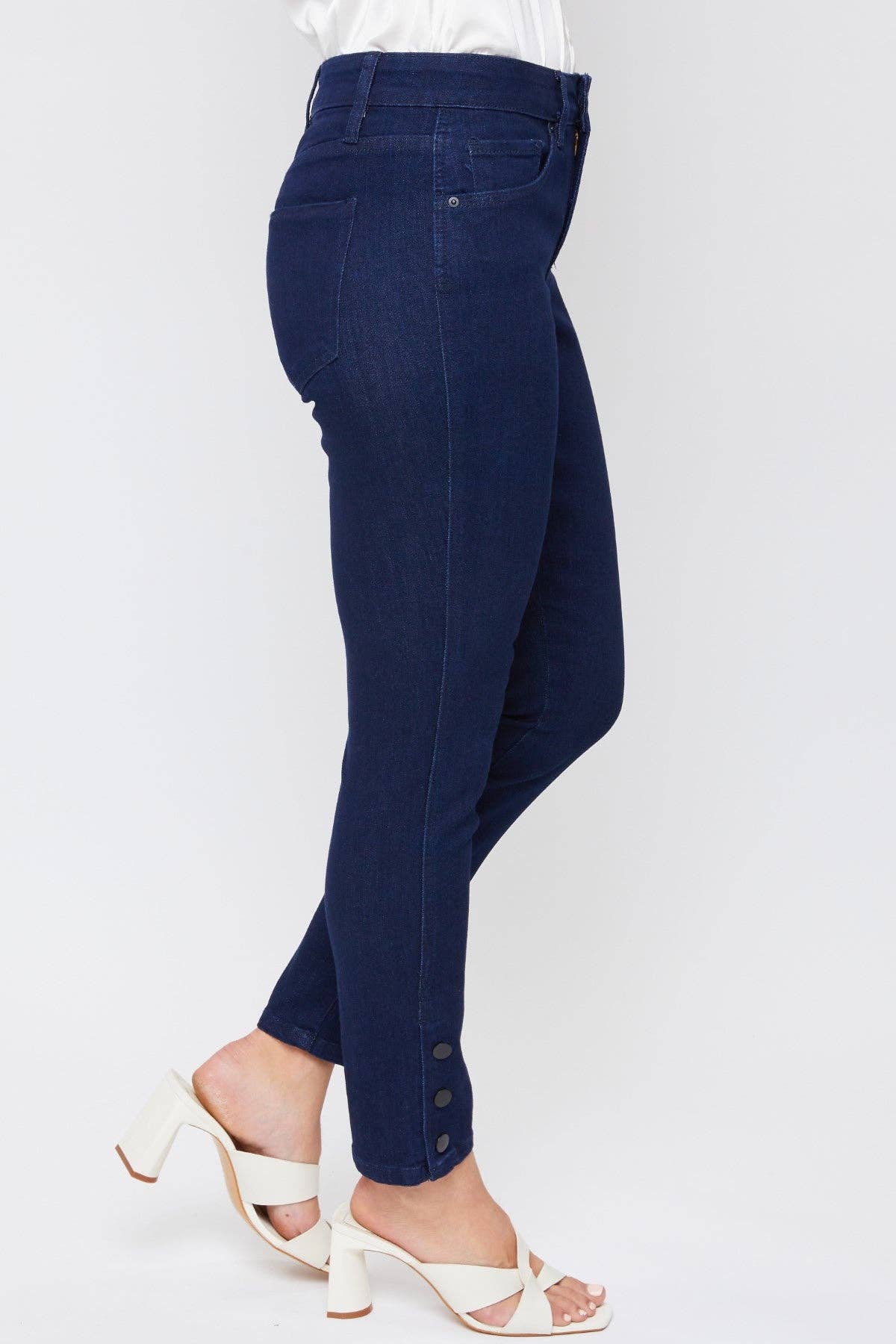 Missy Mid-Rise Ankle Jeans